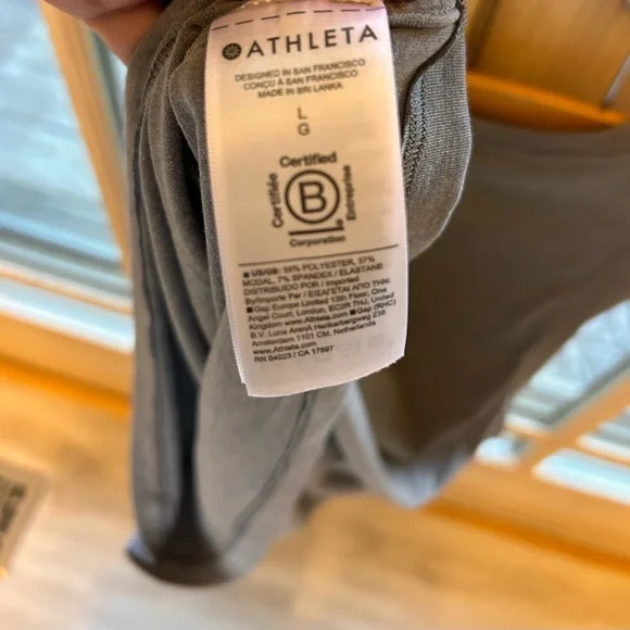Athleta NWT Sleeveless Gray Tank - Picture 5 of 6